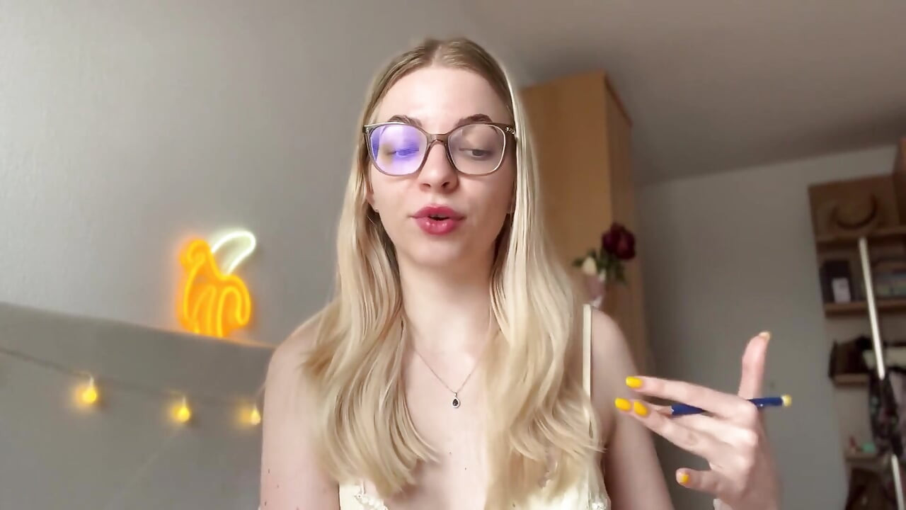 How to Leave a Mistress (when It Feels Too Hard) Addicted to Femdom!
