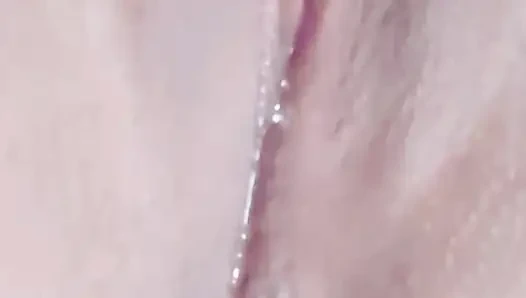 Wenn ich es ganz hineinschließe, tropfe ich am Ende