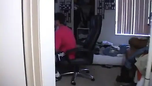 Rekaman di balik layar dari berbagai cewek cantik dan pejantan bersiap-siap untuk sekresi