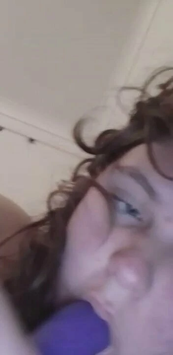 Dildo masturbate