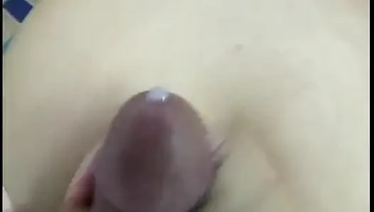 Cewek terangsang menikmati rasa af air mani hangat setelah blowie yang mengisap pikiran