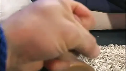Kontol hitam besar di memek pirang seksi muncrat di mulut