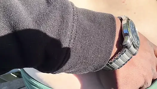 I met this Russian girl in a public park , And no resistance to play her a bit