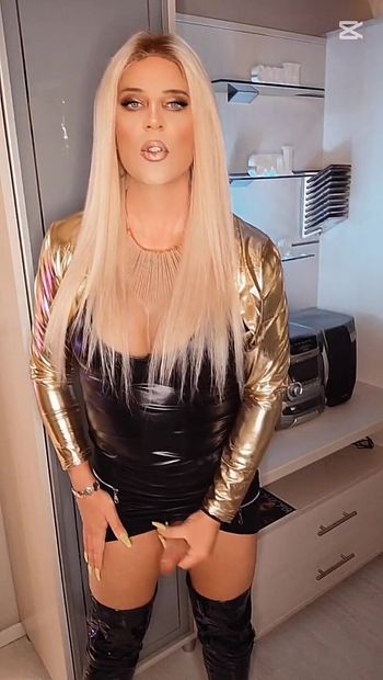 Melissa Black & Gold POV Goddess