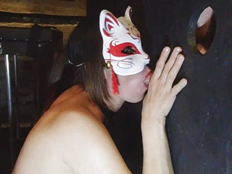 Jelajahi gloryhole