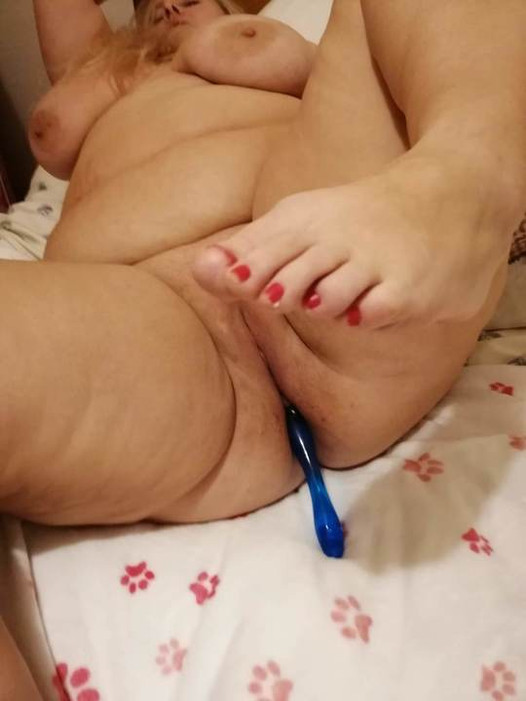 Sexy rubia bbw maduro MILF anal jugar y masturbándose