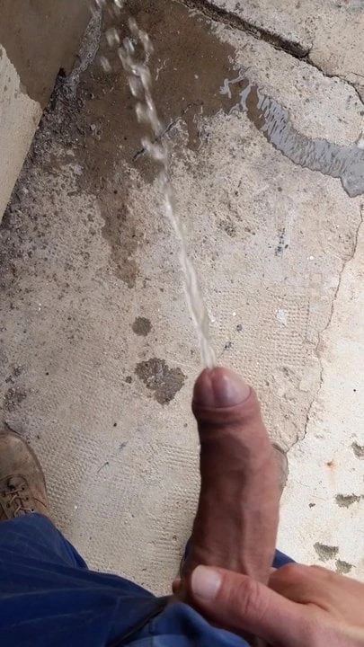 Pisciata all'aperto