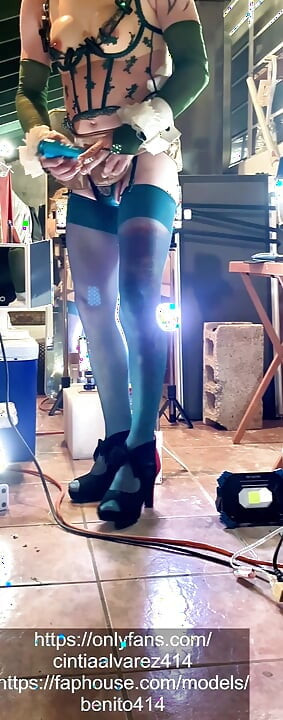 Shemale Cintia Dildo Stuffs Her Tight Ass Solo