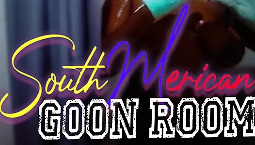 Lil латина показывает в душе сЛо-мо