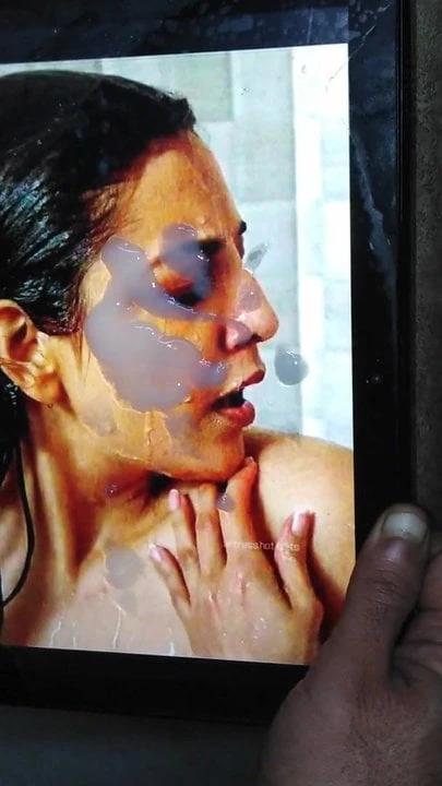 Kajal aggarwal rough cumtribute double cumblast on slut