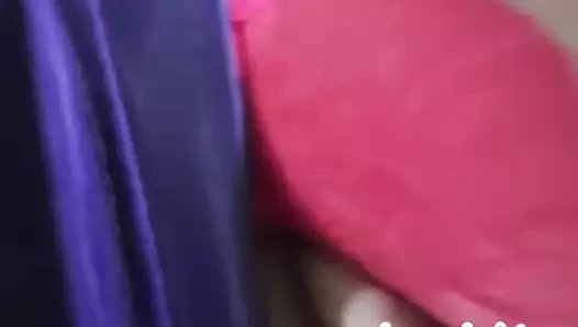 desi cpl romance while wife wearing silky nighty