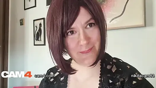 Sex doll gets her pussy and mouth ravaged by dildos