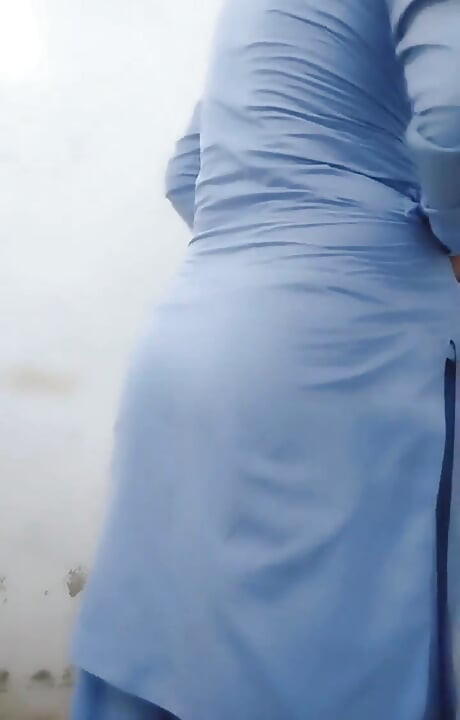 Pakistani Desi Shalwar Kamees Boy Show His Beautiful Ass
