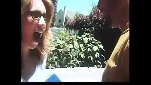 Ficken mit mädchen mit dicken möpsen im garten