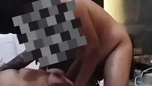 Празднование Сан-Валетина с моим бойфрендом, пока мой муж снимает видео