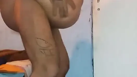 Gadis argentina bertato lagi asik dientot sama kontol besar