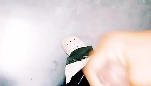 Genç oğlan sexey vücut ve seks yapıyor.elle muamele