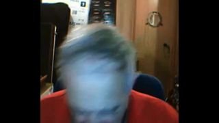 Opa streelde op webcam