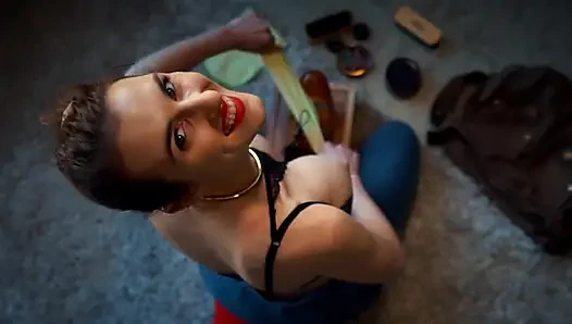 Sexy Shoe Shine