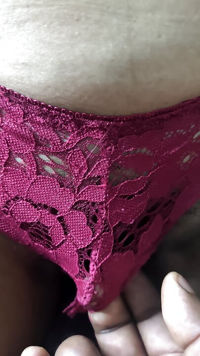 Awek Mallu menikmati penjarian kekasihnya