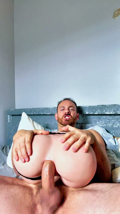 Sexy Daddy Hunk has a BIG DICK and knows how to use it!