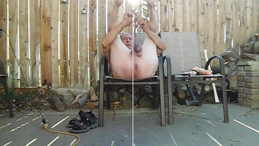 risky outdoor self play