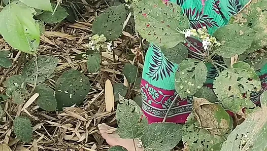 Outdoor. mein heißes junges bhabhi und dewar neues video