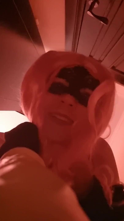 Dildo gece eğlencesi