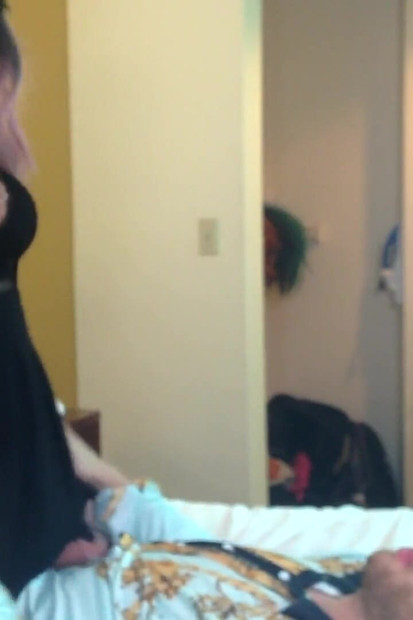 Reper jebe vruću transvestitu - Kompilacija 3