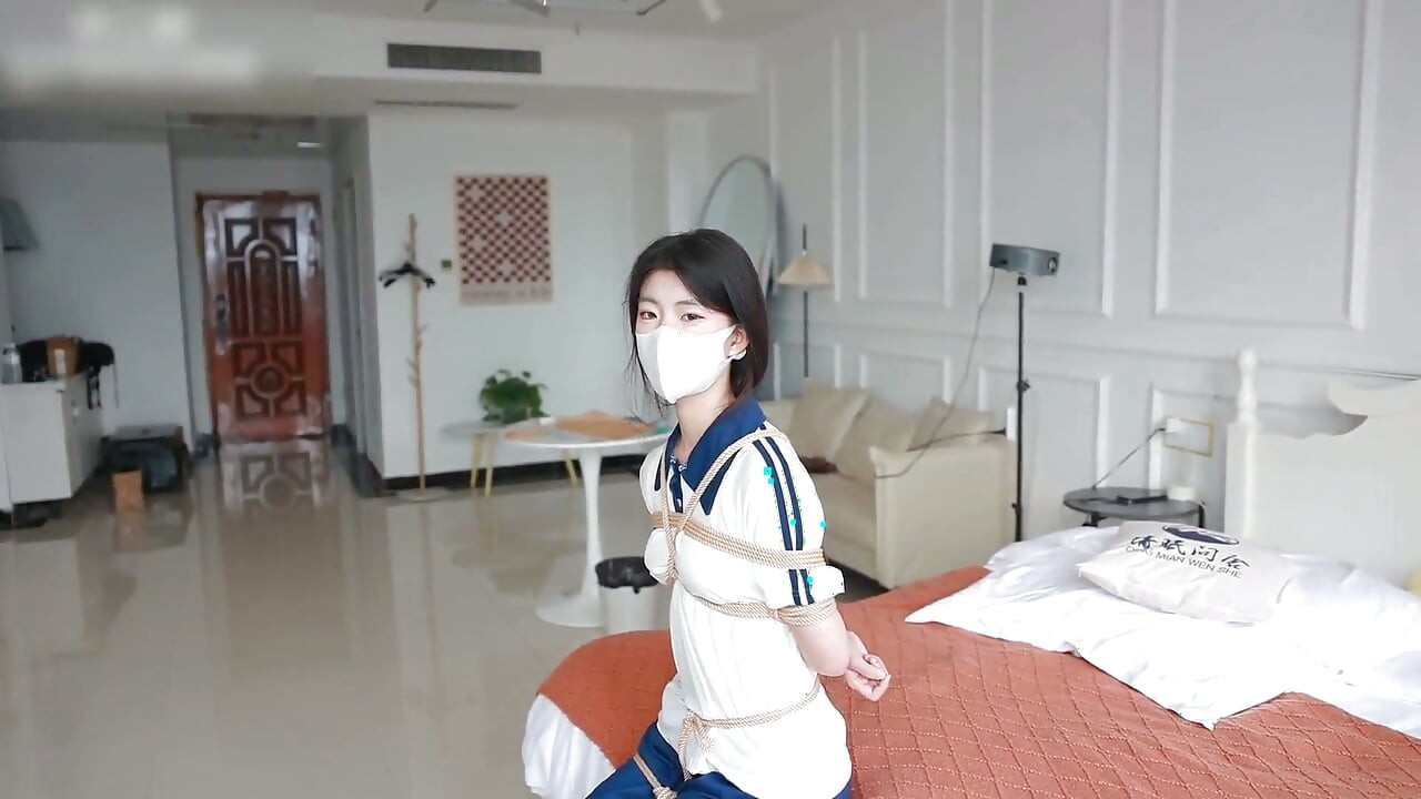 The Innocent Girlfriend Is Bound with Ropes in Her College Uniform