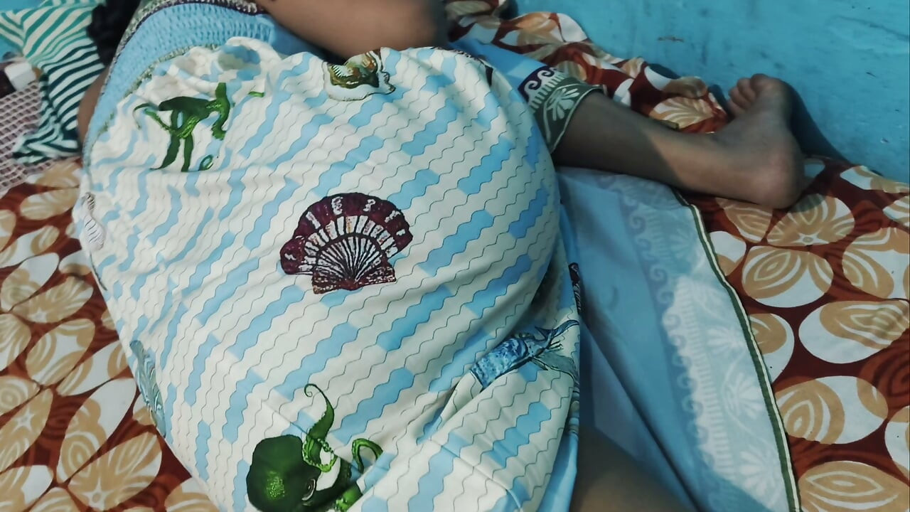 Desi sister ko jabran chod diya