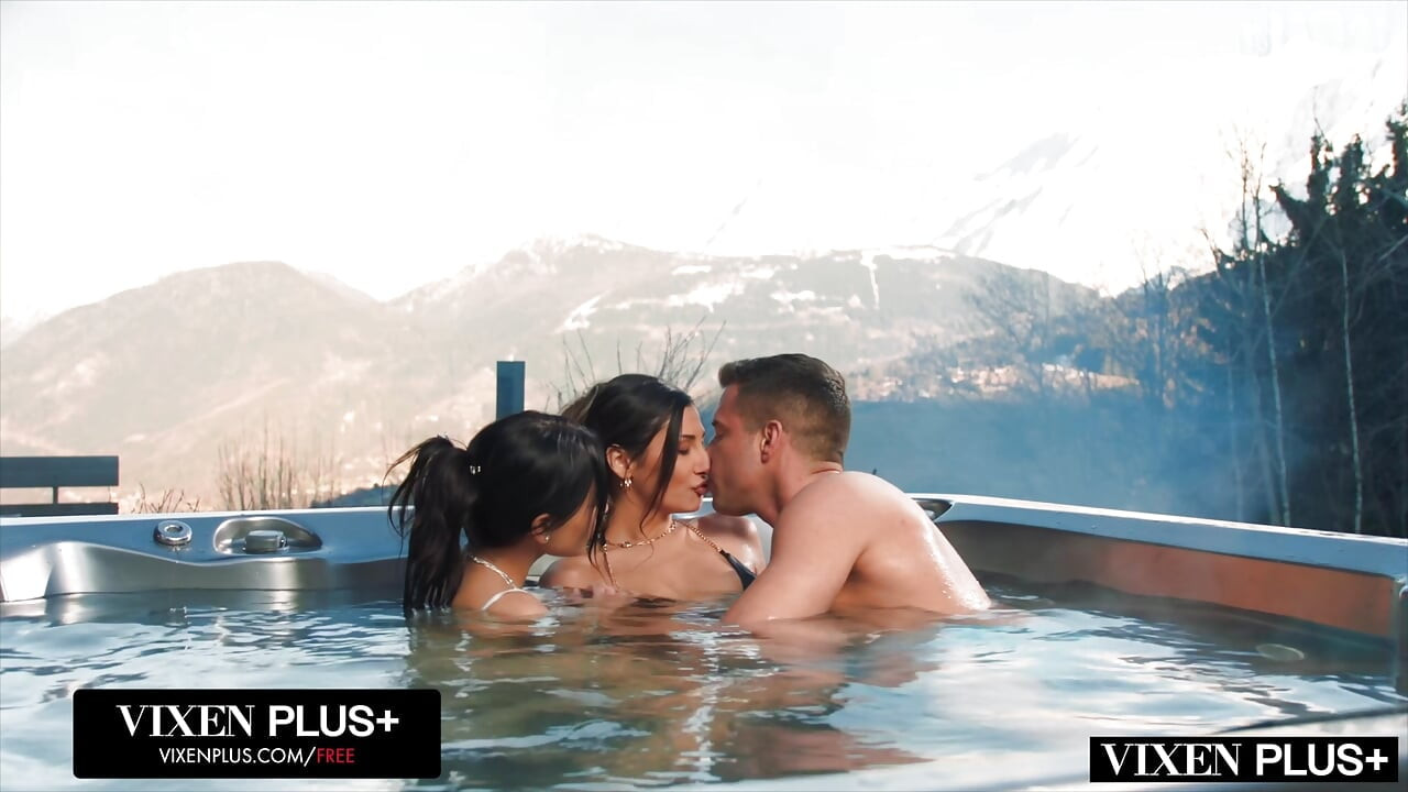 VIXENPLUS Ménage A Trois Vol 4 Compilation