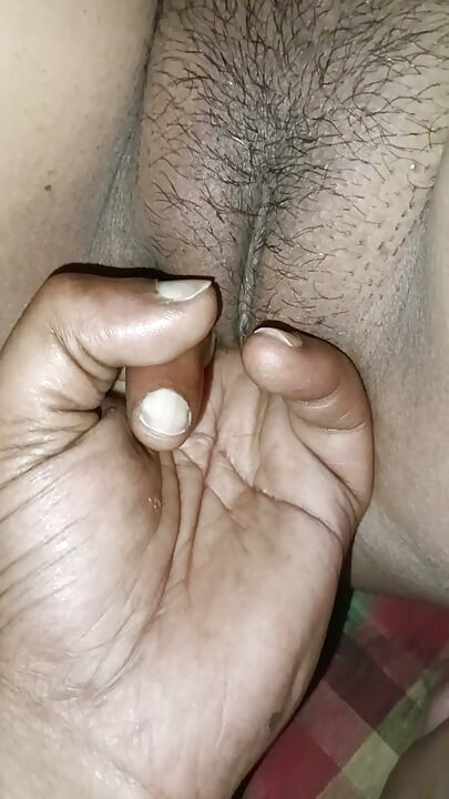 Apki hot bhabhi fucking doggy style at home
