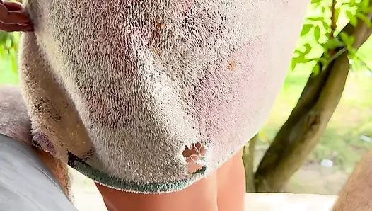 Teşhirciliği çok seviyorum, etrafta insanlar varken bir penise zıplamayı gerçekten seviyorum