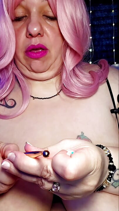 Boob Show: First time with Nipples Clamps and Vibrators