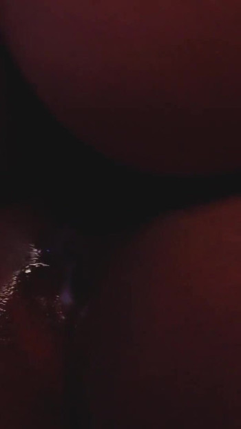 Zapanjujući trenutak iz "Lezbijke Tribbing Ebony i Latina Pretty Horny Amateur Sex - Khalessi 69"