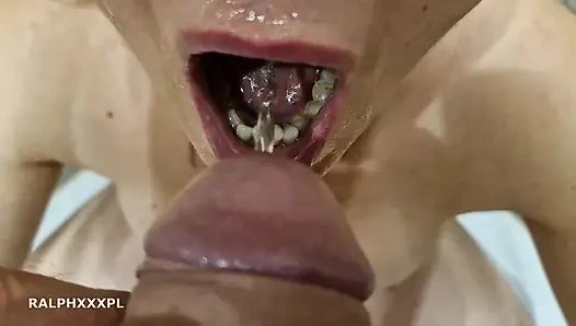 Писсинг в рот моей мачехи и на ее красивые сиськи