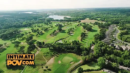 Aksi nakal megan murkovski dan jessie ames di golf day