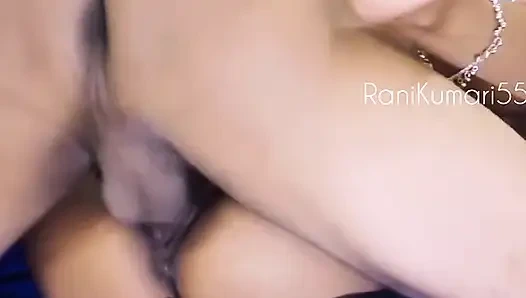 Sarili Hintli desi evli kadın kocası iş gezisine giderken sevgilisi tarafından sert sikiliyor