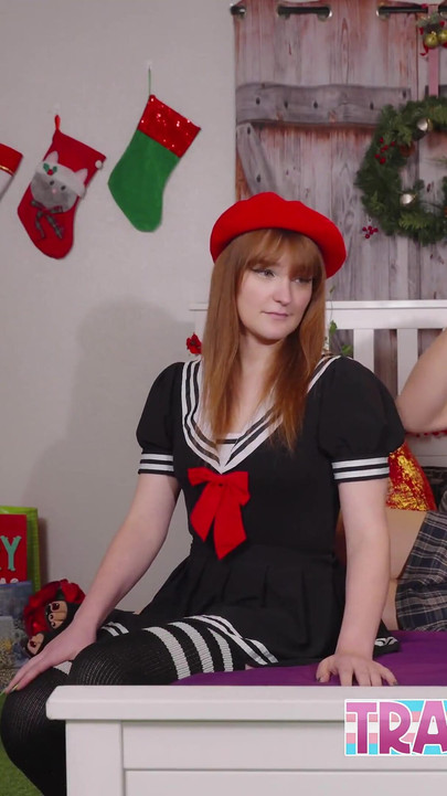 Aerie Rei และ Sammi Smith เย็ดปากและตูดของกันและกันอย่างเข้มข้น