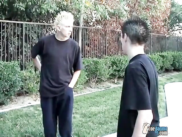 Messy Foot Fun with Straight Boys