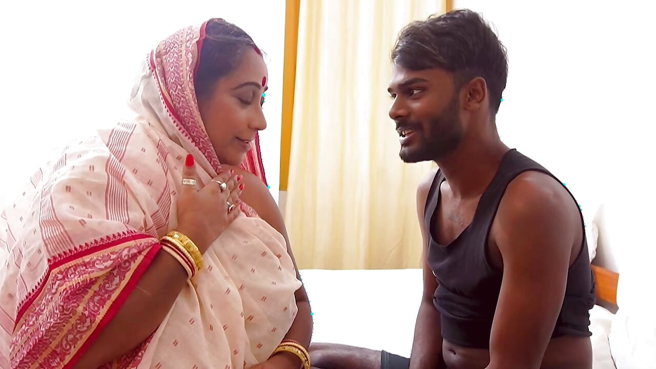 Boyfriend ne girlfriend ko pel diya