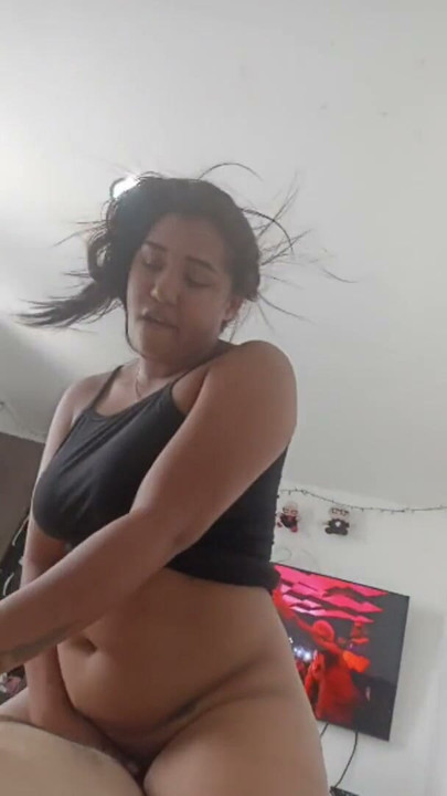 I put my dick in my girlfriend's ass but there is no advice to give her anal | Clip 3