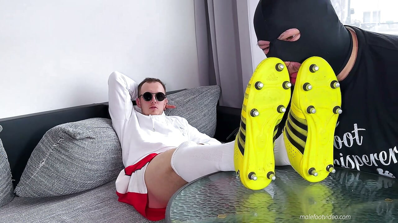 Post-Match Reward: Skilled Footballer Mario Has His Soles Devoured by James