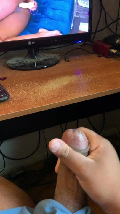 Watching porn and shootin