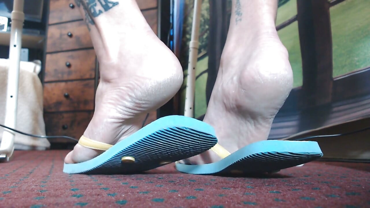 Blue rubber flipflop shoeplay