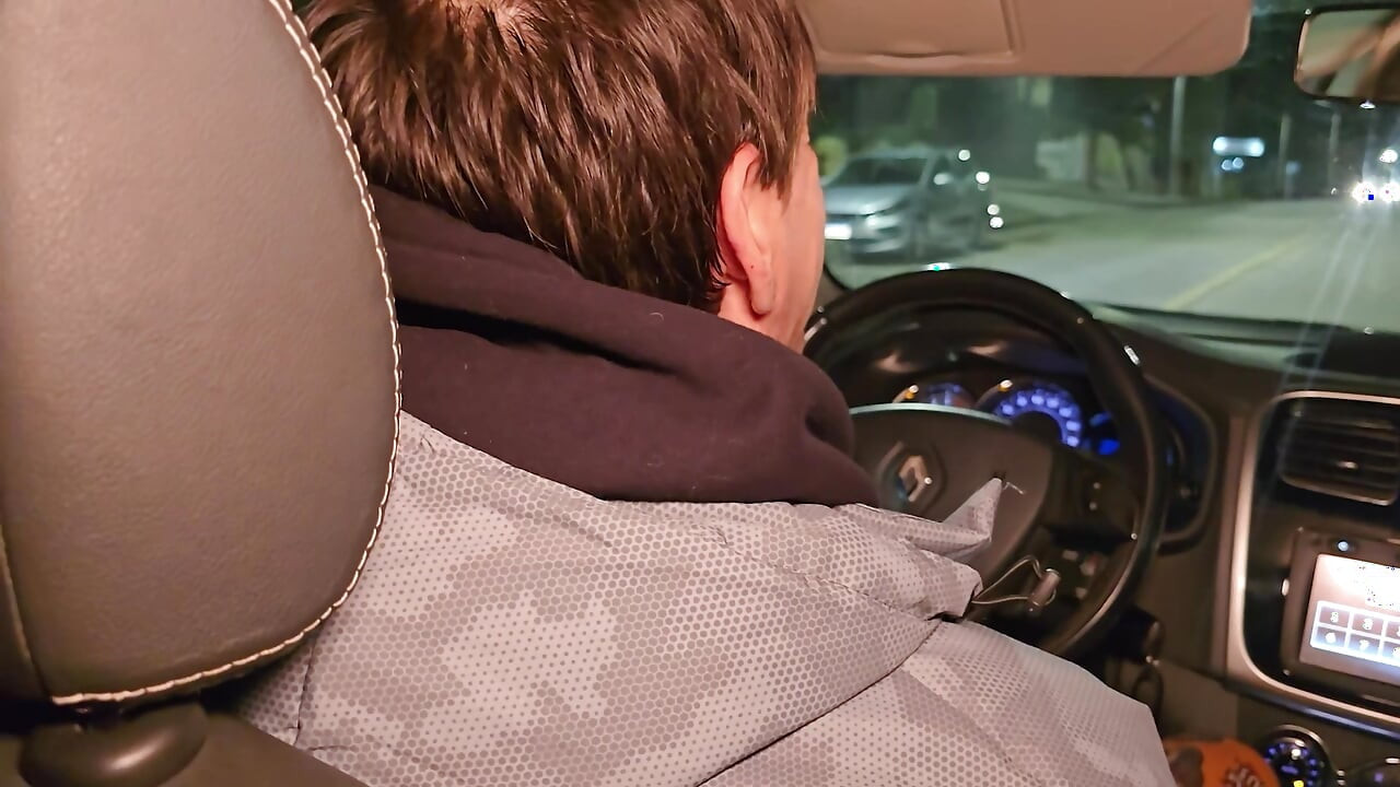 A double blowjob in my friend's car DIRTY MORBID GIRLS