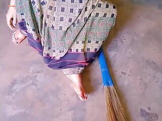 Indian Aunty boom with broom