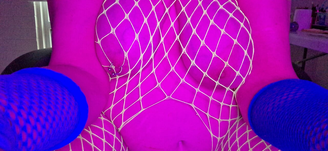 Trans Fatty Titty Tugger