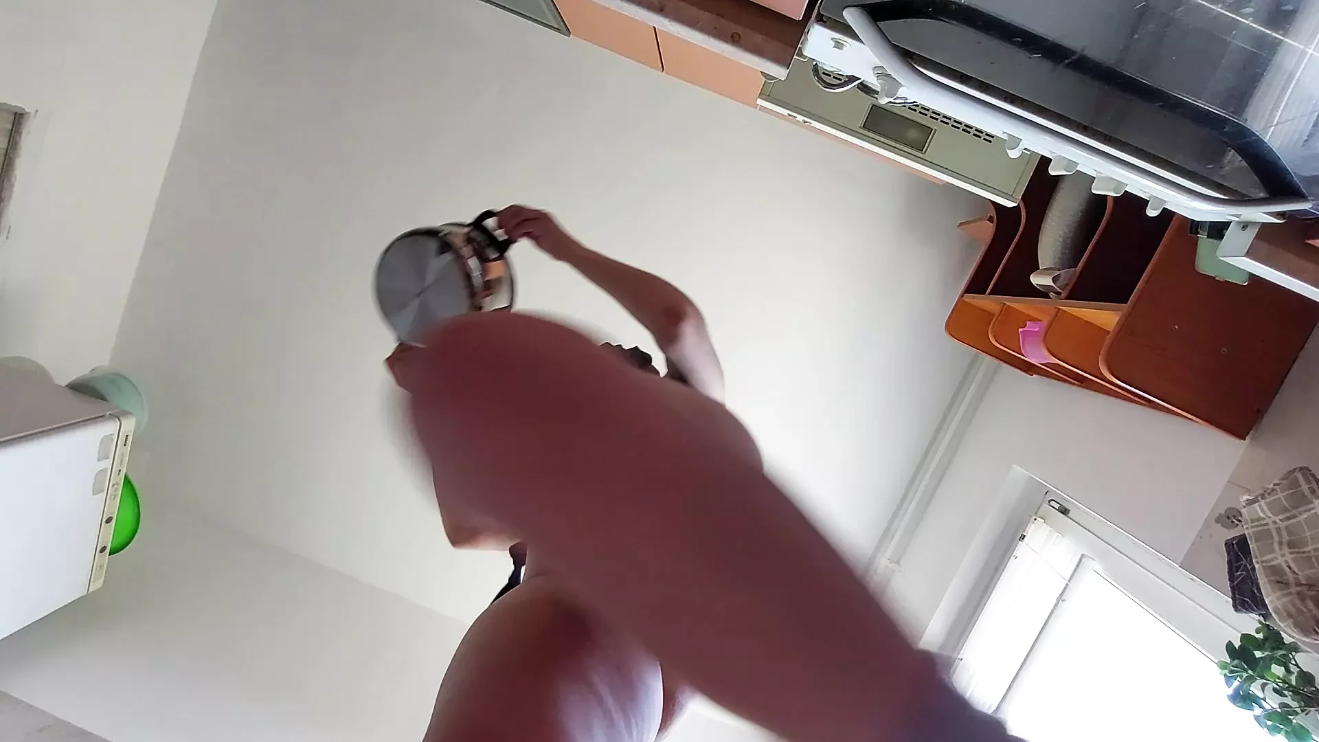 Amateur wife preparing food naked in the kitchen. Latina hairy pussy, big ass.